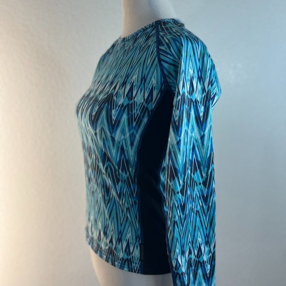 HOT CHILLYS GIRLS YOUTH ACTIVE WEAR LONG SLEEVE TOP LARGE - Picture 3 of 5